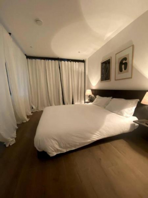 Design Led 1bed in Cosmopolitan Queens Park